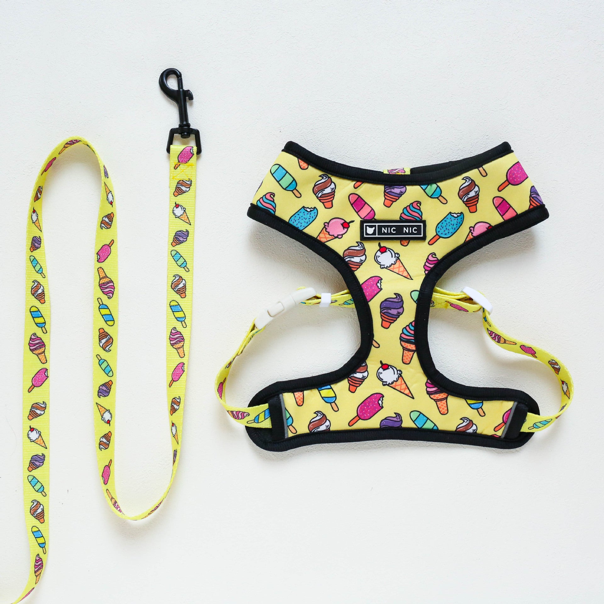 Nic Nic Outlaw Adjustable Dog Harness & Leash