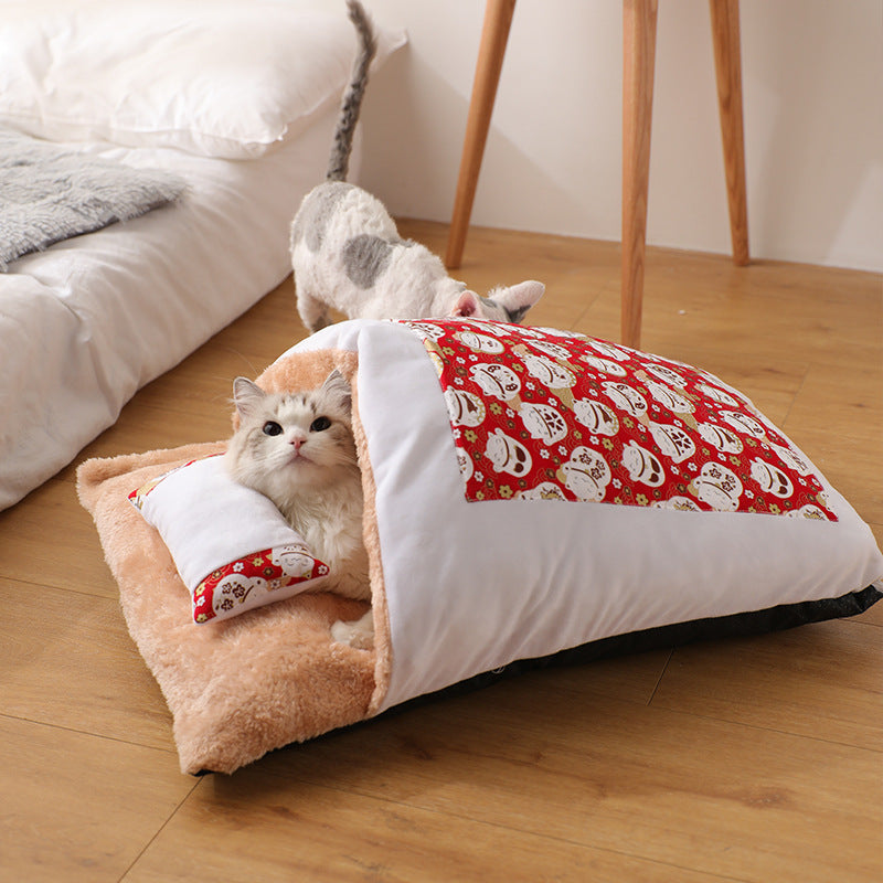 Winter Warm Cat Cave Bed – Removable & Washable Design